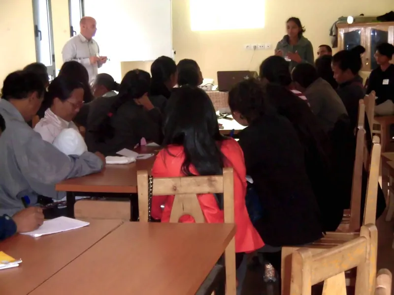 Atelier de formation sur l'autisme réunissant parents et professionnels à Antananarivo